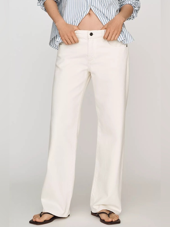 Frame Denim Denim - FRAME The Saturday Low-Rise
Straight-Leg Jeans  size 24 Color: Shell